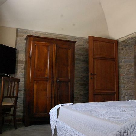 Appartamenti Cenni - Relais Su Lago Varsi Exterior foto