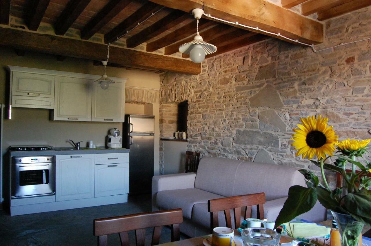 Appartamenti Cenni - Relais Su Lago Varsi Exterior foto